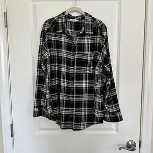 Hollister Black White Fall Holiday Plaid Button Down Shirt Women Size M NWT